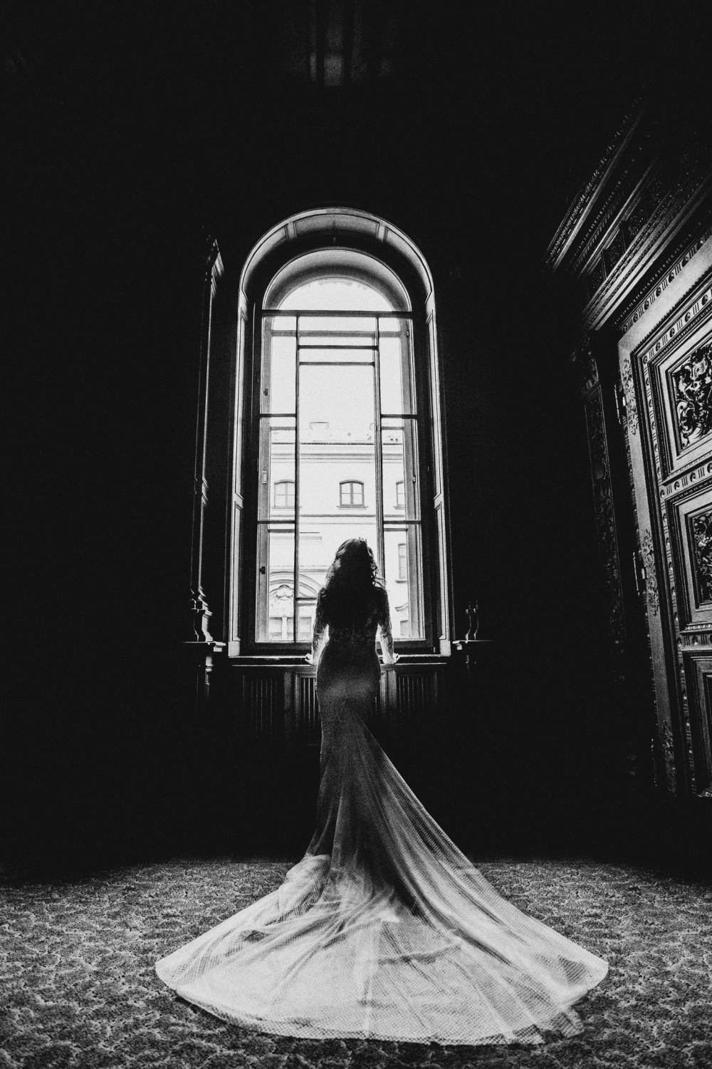 Свадебная фотосъёмка и видеосъёмка. 
Тел: +7-911-028-10-16 
Вконтакте https://vk.com/denisstenko 