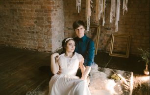 Лофт - прекрасное место для свадебной съёмки зимой