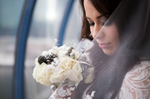 Невеста и букет