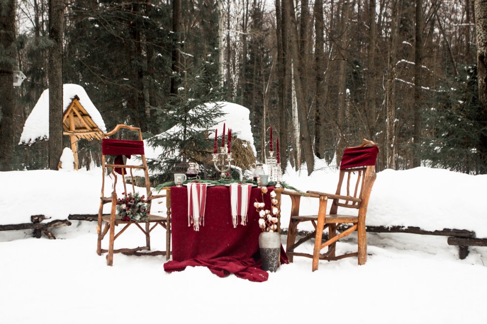 Фотограф - Дарья Шмакова
Место съемки - HOLIDAYPARK
Макияж и прическа - Юлия Искибаева 
Флористика и декор - Букет - Декор 
Аксессуары - Эльвира Вильданова 
Невеста - Марина Бузанова
Модельное агенство - MDmodel
Жених - Артемий Булатов