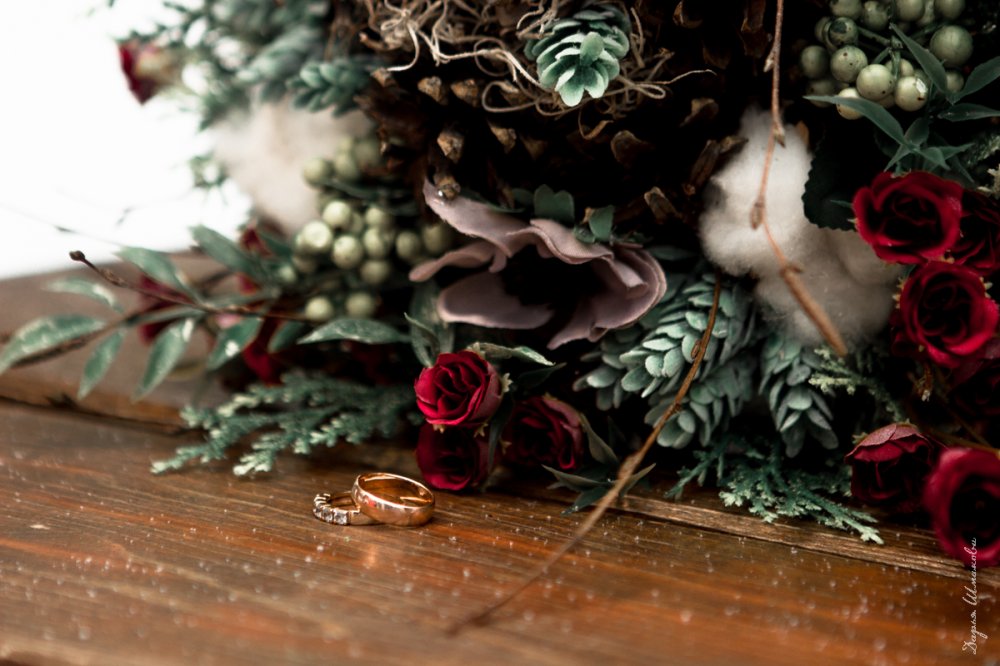 Фотограф - Дарья Шмакова
Место съемки - HOLIDAYPARK
Макияж и прическа - Юлия Искибаева 
Флористика и декор - Букет - Декор 
Аксессуары - Эльвира Вильданова 
Невеста - Марина Бузанова
Модельное агенство - MDmodel
Жених - Артемий Булатов