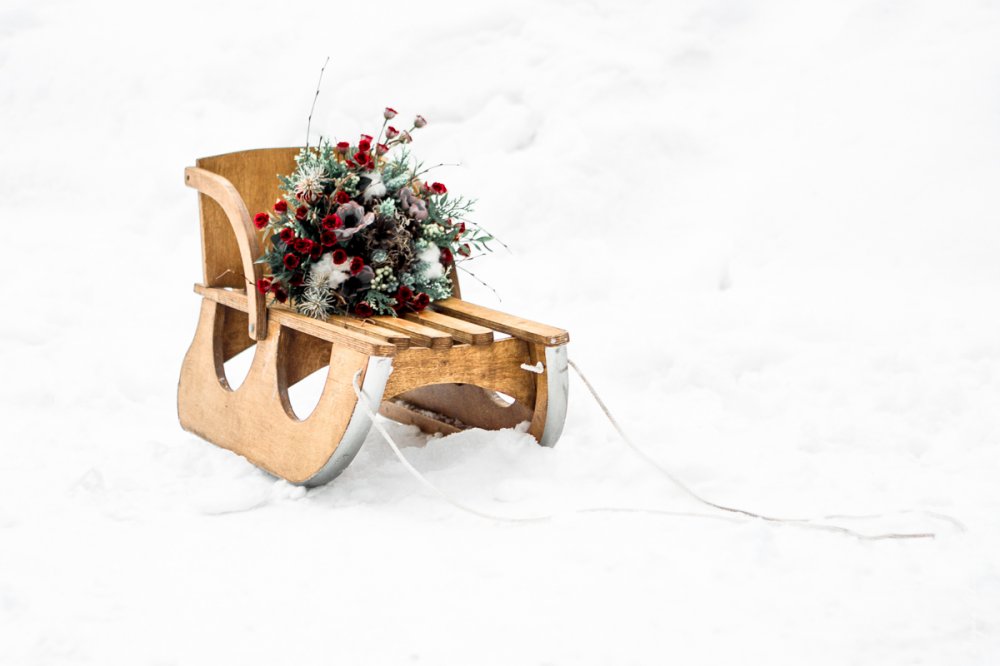 Фотограф - Дарья Шмакова
Место съемки - HOLIDAYPARK
Макияж и прическа - Юлия Искибаева 
Флористика и декор - Букет - Декор 
Аксессуары - Эльвира Вильданова 
Невеста - Марина Бузанова
Модельное агенство - MDmodel
Жених - Артемий Булатов