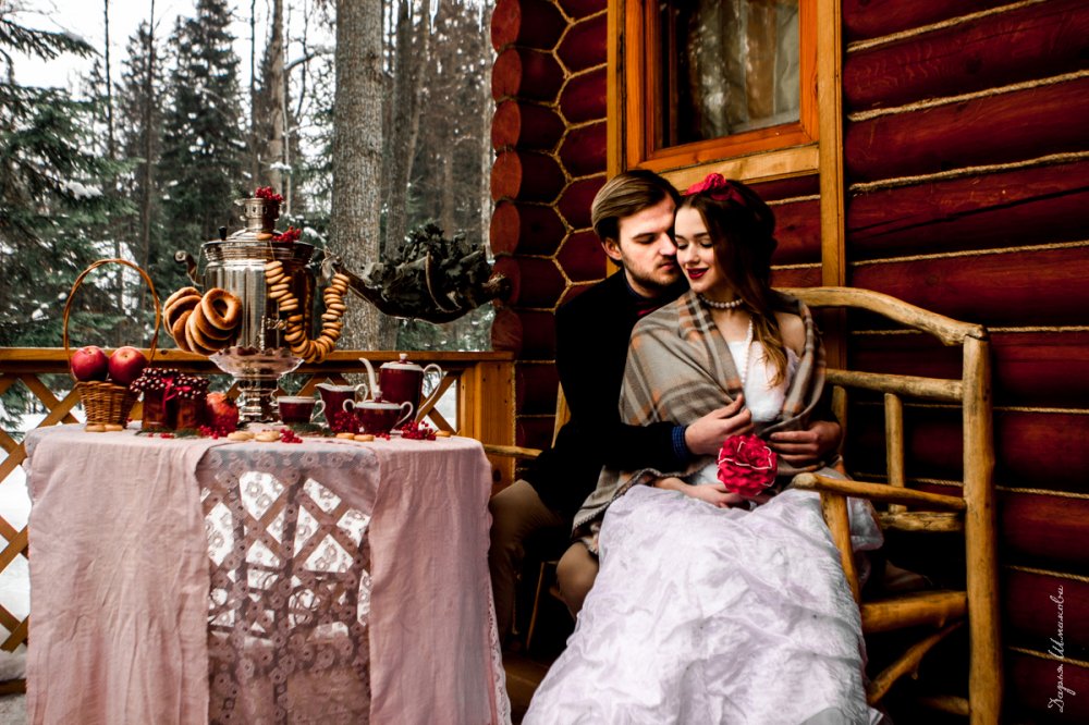 Фотограф - Дарья Шмакова
Место съемки - HOLIDAYPARK
Макияж и прическа - Юлия Искибаева 
Флористика и декор - Букет - Декор 
Аксессуары - Эльвира Вильданова 
Невеста - Марина Бузанова
Модельное агенство - MDmodel
Жених - Артемий Булатов