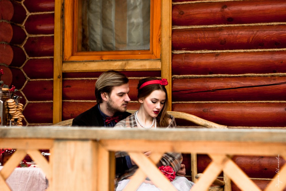 Фотограф - Дарья Шмакова
Место съемки - HOLIDAYPARK
Макияж и прическа - Юлия Искибаева 
Флористика и декор - Букет - Декор 
Аксессуары - Эльвира Вильданова 
Невеста - Марина Бузанова
Модельное агенство - MDmodel
Жених - Артемий Булатов