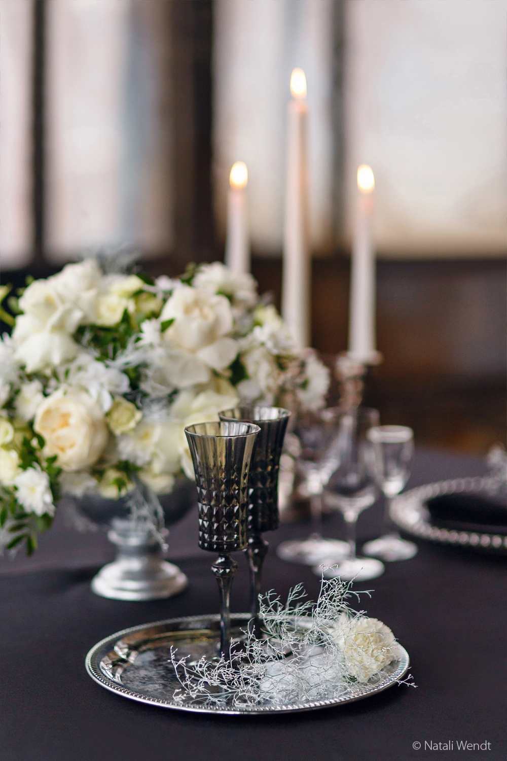 Свадебный декор в черных тонах