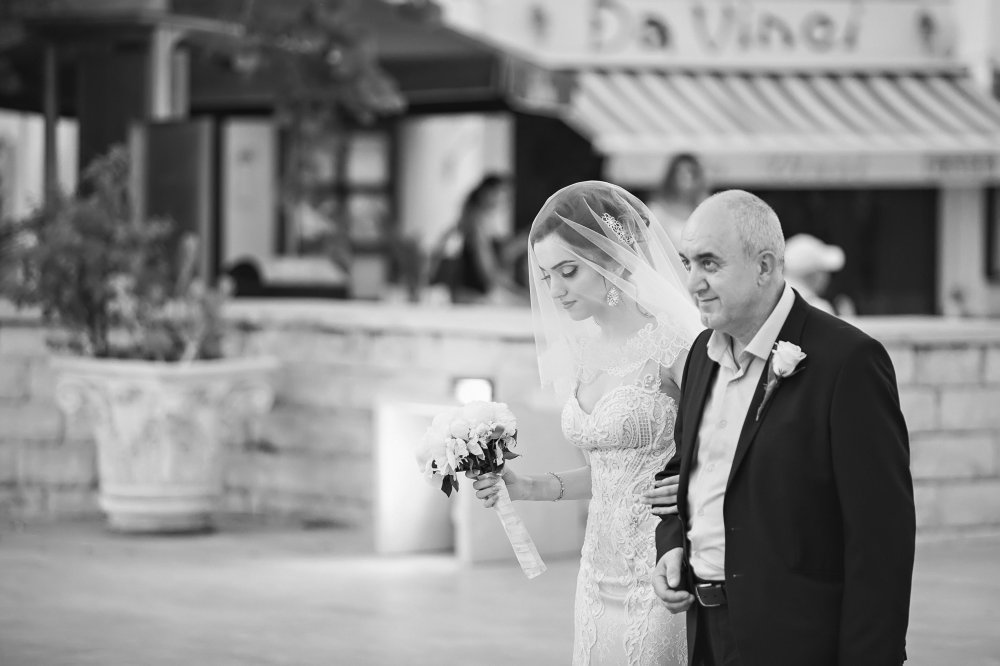 серия: http://shumilkin.com/blog/wedding/nikolos-i-ilona-venchanie