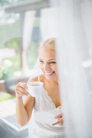 Теплое утро с чашечкой чая