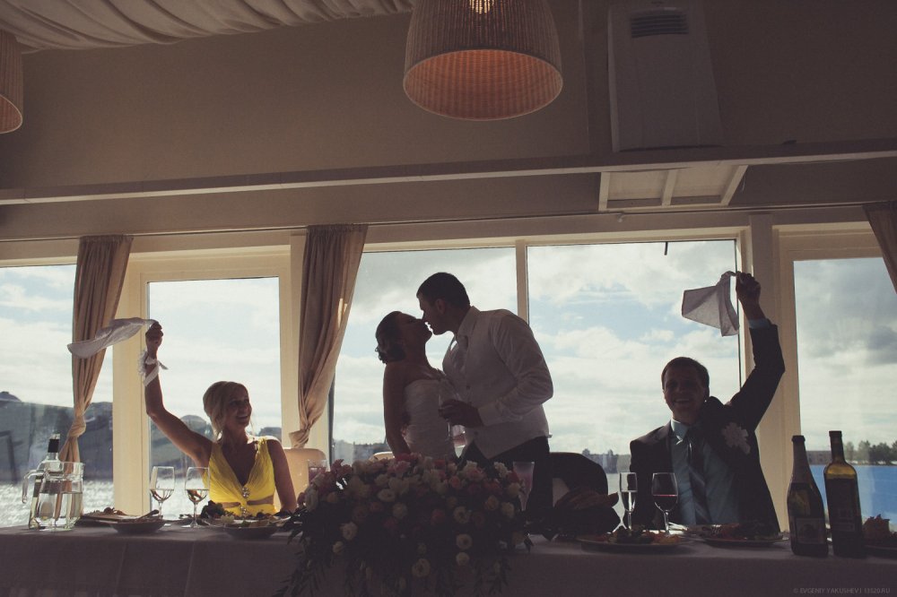 фотограф Евгений Якушев
13520.ru
тел: +7(953)370-04-73
e-mail: hello@13520.ru