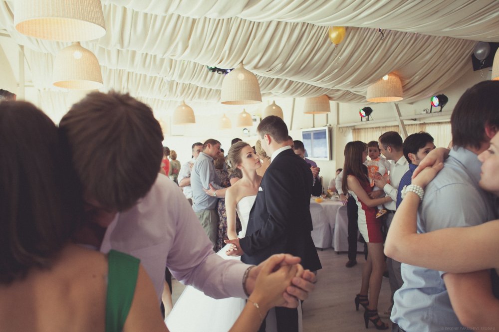 фотограф Евгений Якушев
13520.ru
тел: +7(953)370-04-73
e-mail: hello@13520.ru