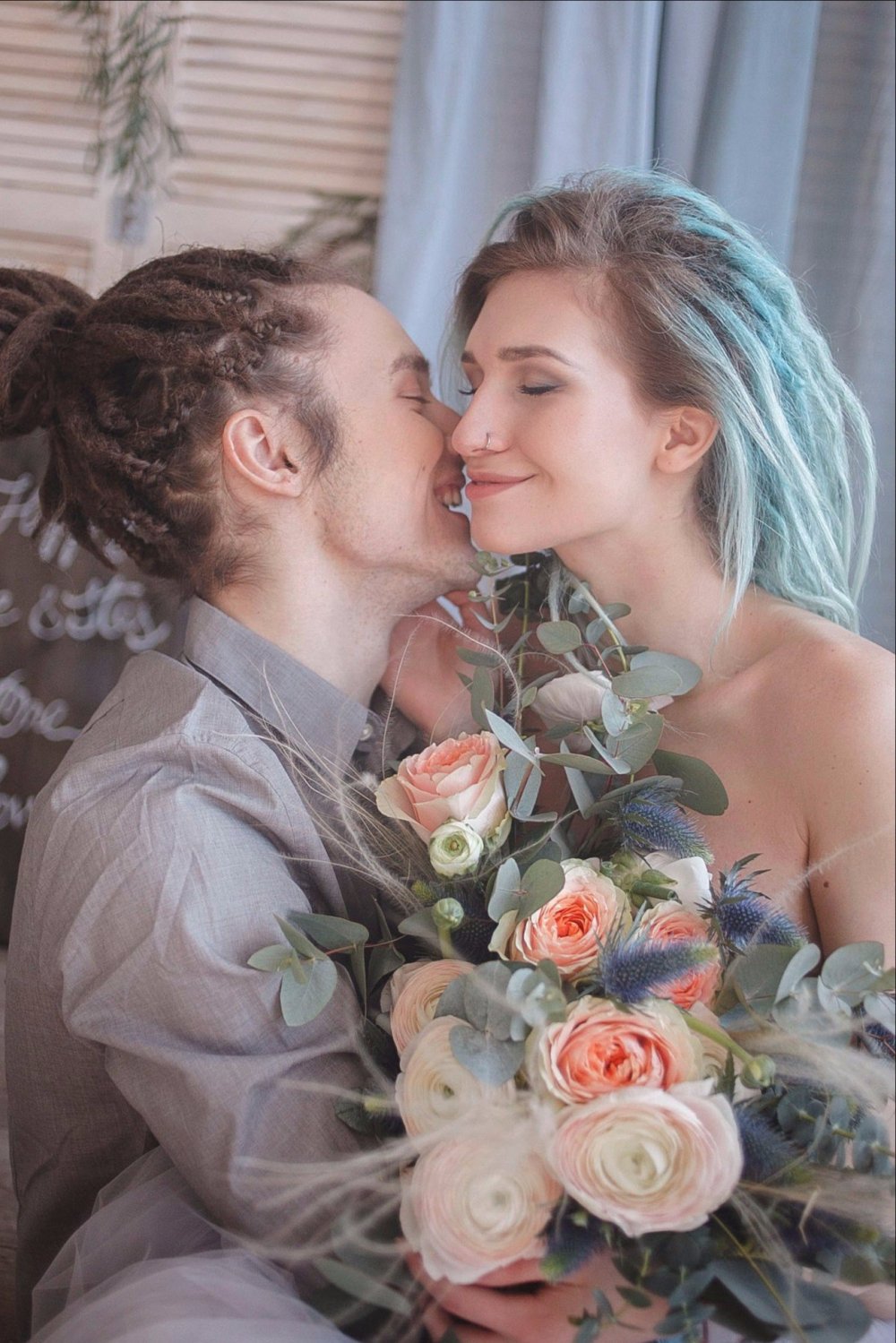 Flowers; decor: Ornamento. Оформление свадеб
MUA: Анастасия Левицкая 
Girl&Boy: Jane&Stas 
Location: Studio Stories 
Dress: T-skirt 
Photo: Julia Solar