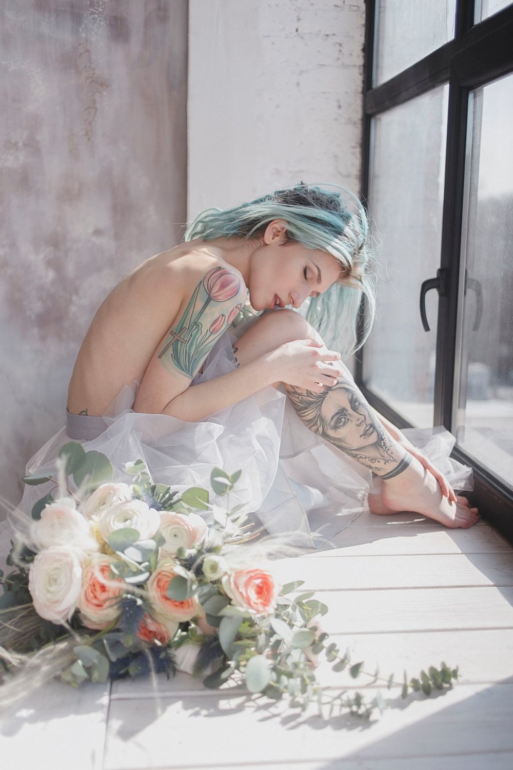 Flowers; decor: Ornamento. Оформление свадеб
MUA: Анастасия Левицкая 
Girl&Boy: Jane&Stas 
Location: Studio Stories 
Dress: T-skirt 
Photo: Julia Solar