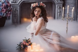 Свадебное фото в студии с дымом