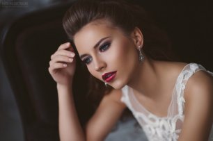 Темный вариант свадебного макияжа