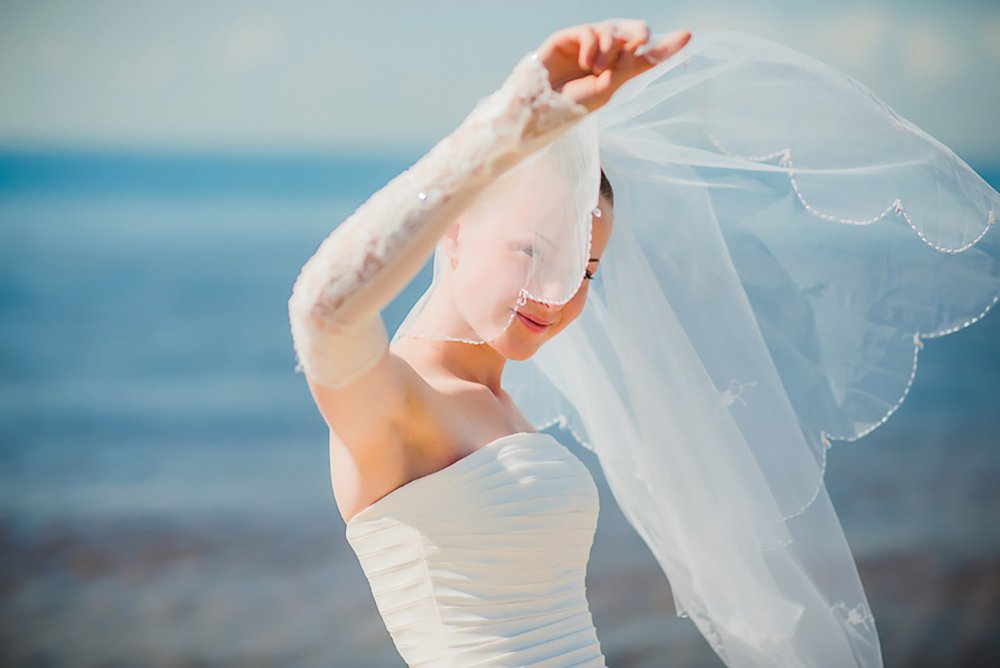 Весенняя и морская