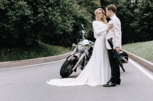 Свадьба в стилистике "Бонд"