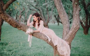 Свадебное утро в лесу