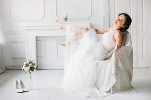 Утро. Сборы невесты.