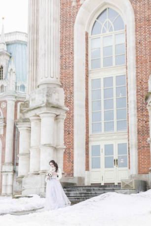 Невеста Лиза на прогулке в Царицино