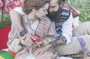 Теплая история любви в стиле Hippie