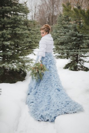 Голубое платье невесты