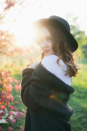 Нежнейшие портреты в цветущих садах на закате