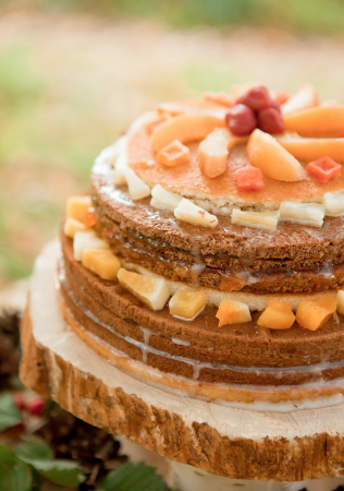 свадебный торт с фруктами, фотограф ЛОЛА АЛАЛЫКИНА