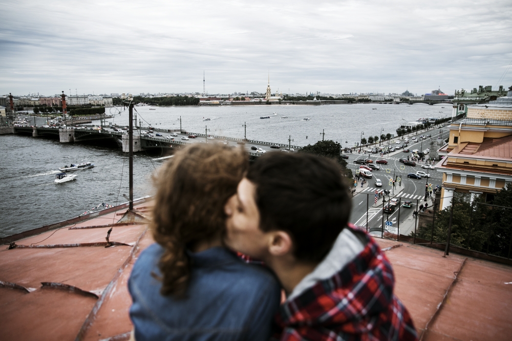 Света и Леша 
небо