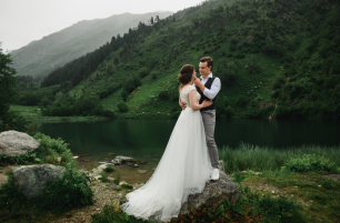 Свадьба в горах Домбая