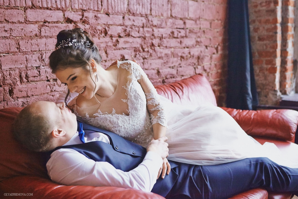 http://www.olyaefremova.com/wedding/olesya+kirill