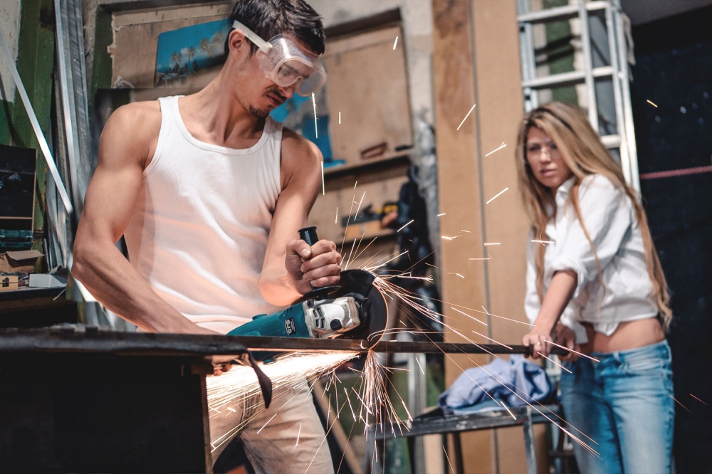 Фотосессия Love Story на работе -  служебный роман. 