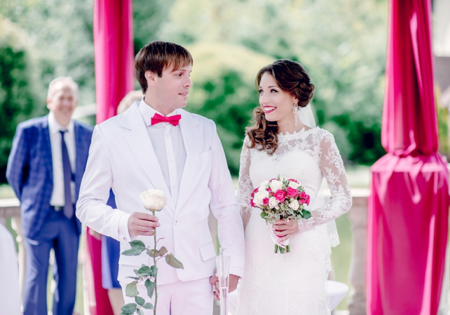 цвет свадьбы 2019, свадьба в розовом цвете, свадьба в цвете фуксия, свадьба в малиновом цвете, фотограф МАСЛОВА ВИКТОРИЯ