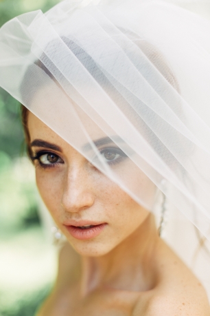 Легкий и непринужденный портрет невесты