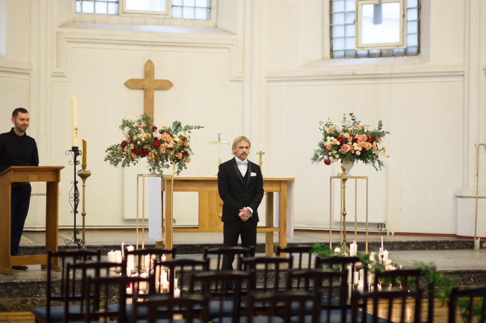 Свадебная церемония в Англиканской Церкви Святого Андрея в Москве