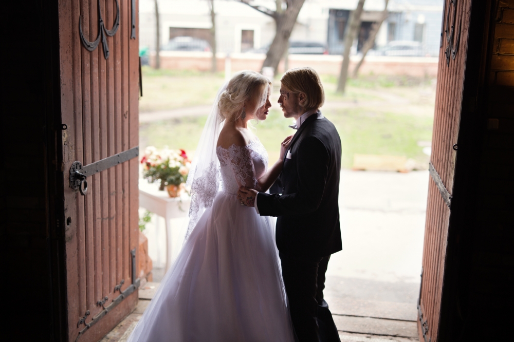 Свадебная церемония в Англиканской Церкви Святого Андрея в Москве