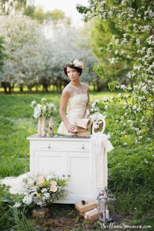 Невеста в весеннем саду