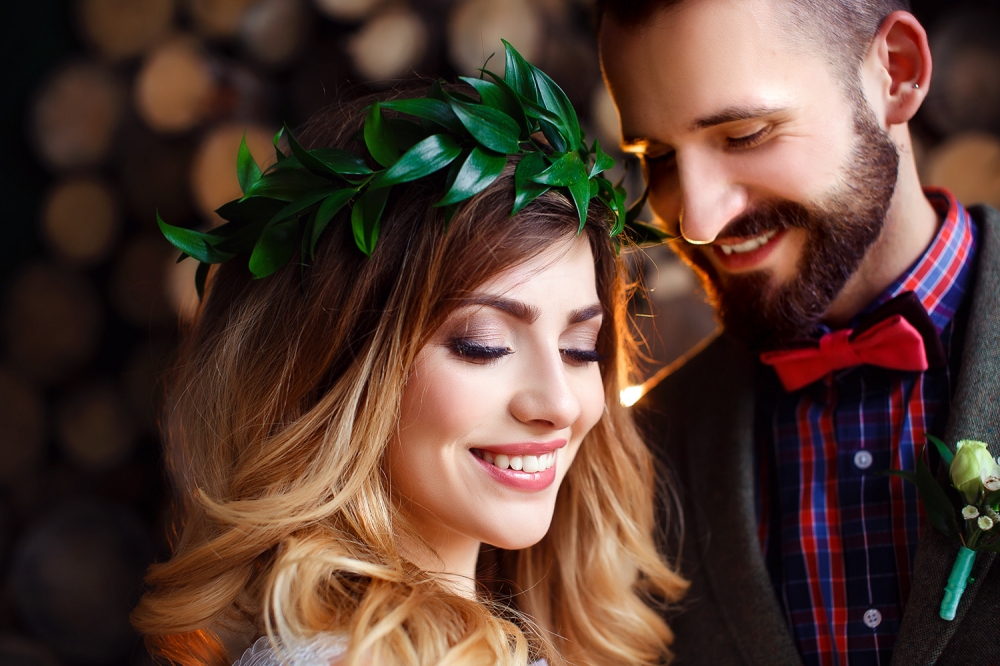 Свадебная фотосессия в стиле рустки, венок невесты