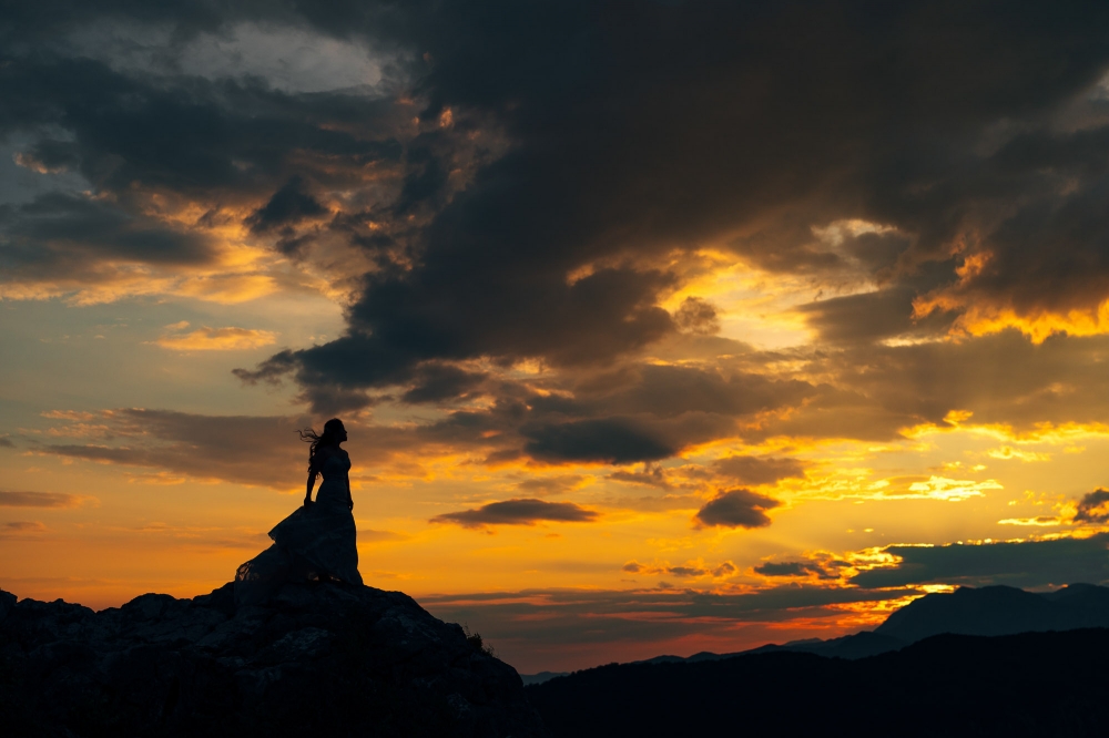 Wedding photoshoot in Montenegro https://nadtochiy.com