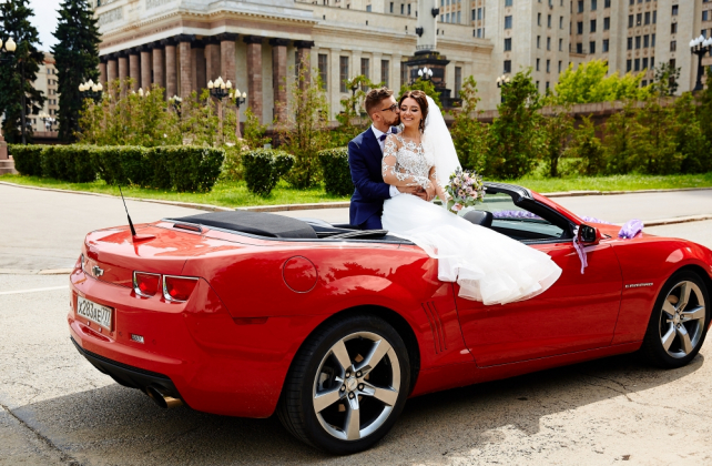 как выбрать транспорт на свадьбу, современное авто на свадьбе, фотограф МАРИНА АРТ