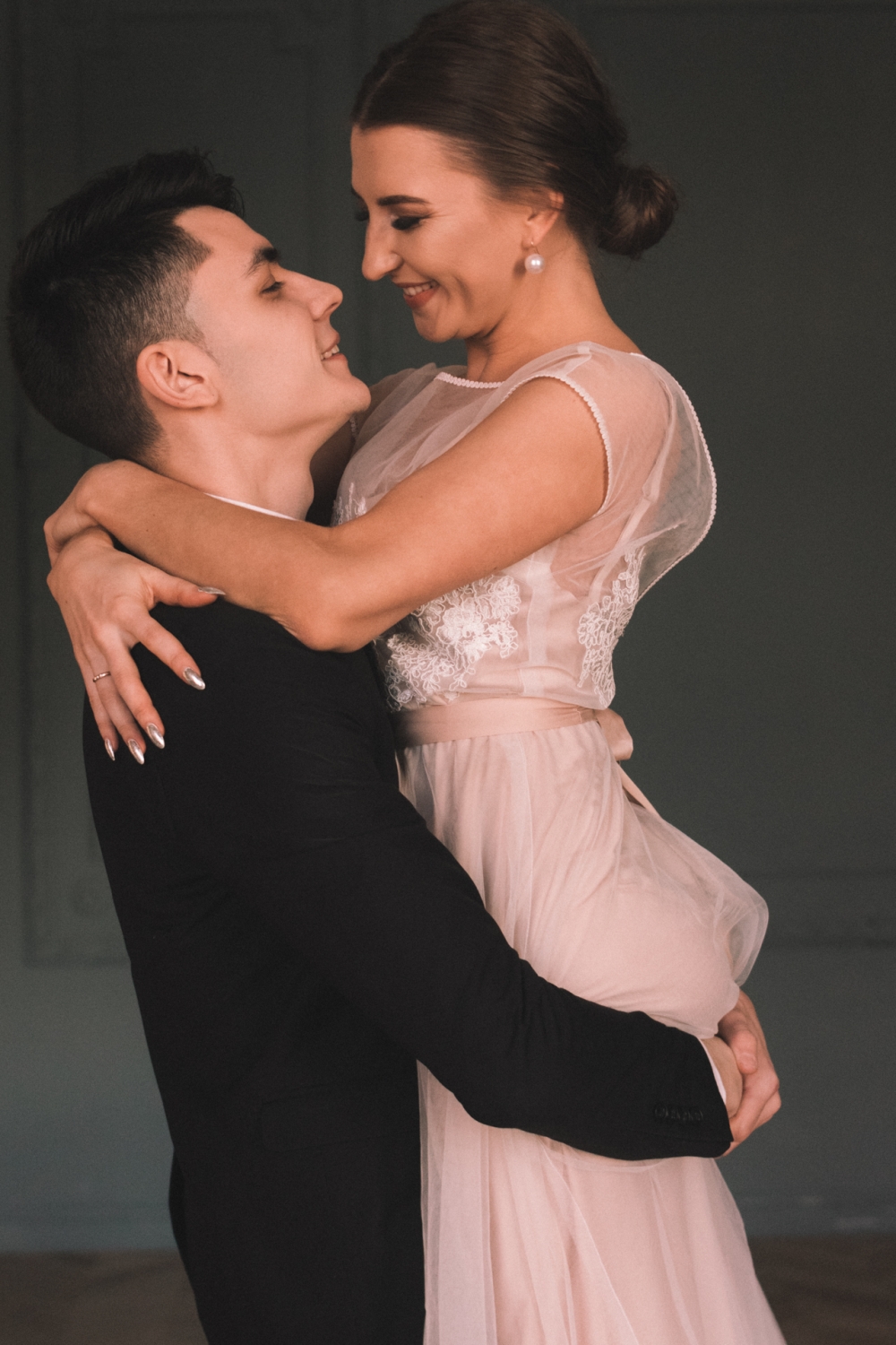 Ph: @boev_jpg
fl: @juliashuffle
Mk: @dashaade
Md: @korabelchik @valeriwka
Dress: @matreshka.me.spb