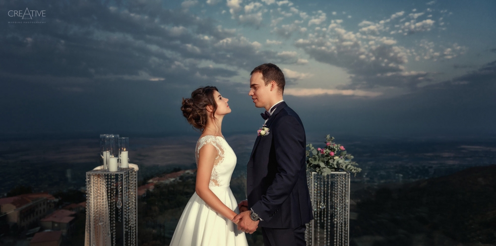 Свадебная прогулка в городе любви Сигнахи, Грузия