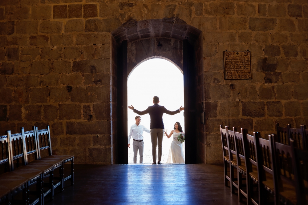 Поли и Гастон женятся в испанском городе Пенискола
