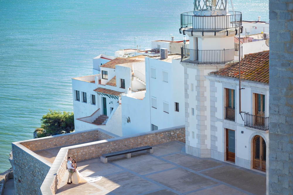 Поли и Гастон женятся в испанском городе Пенискола