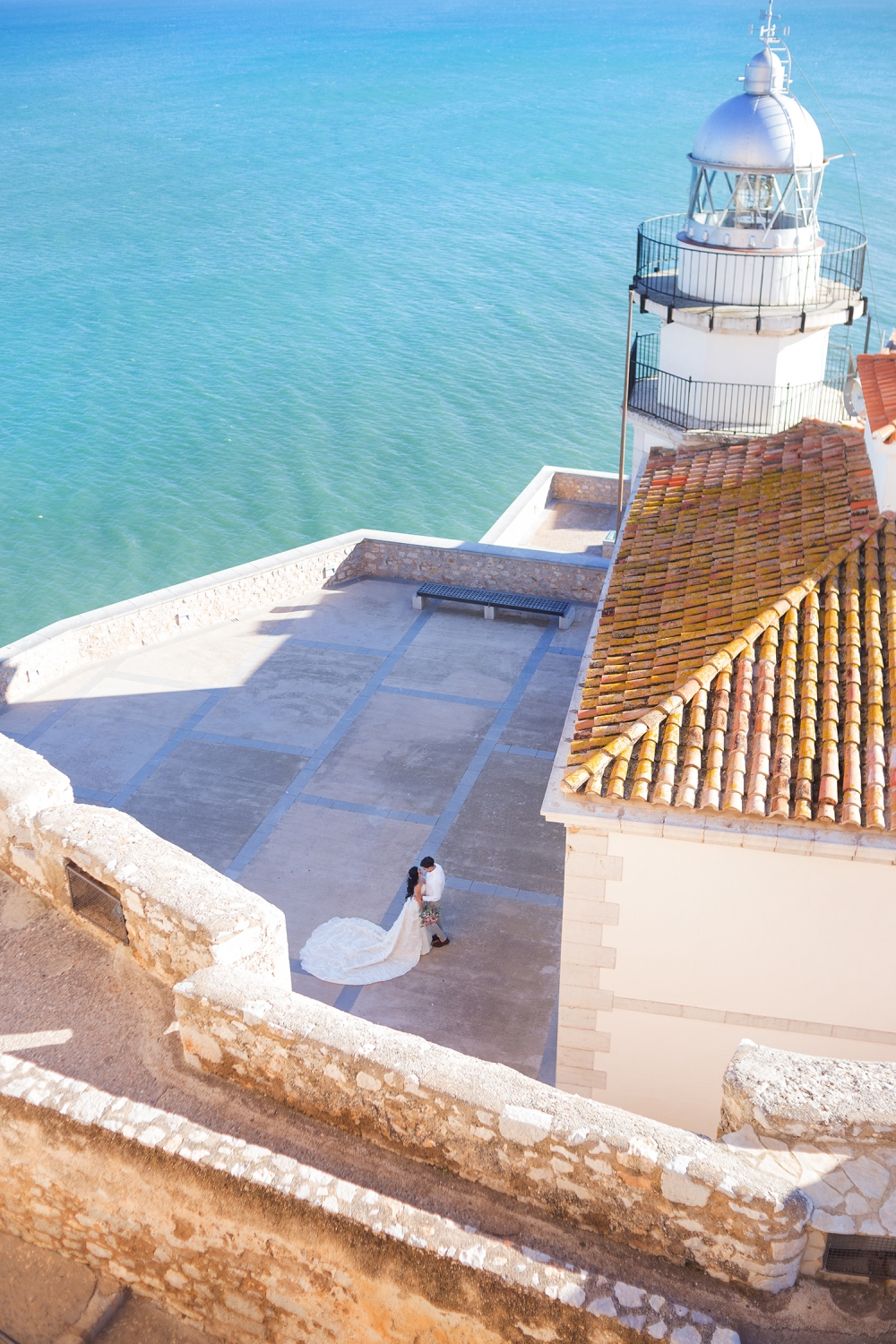 Поли и Гастон женятся в испанском городе Пенискола