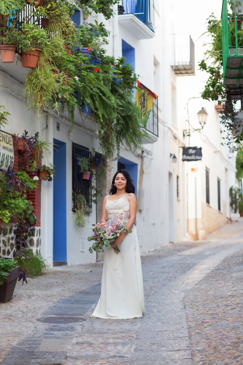 Поли и Гастон женятся в испанском городе Пенискола