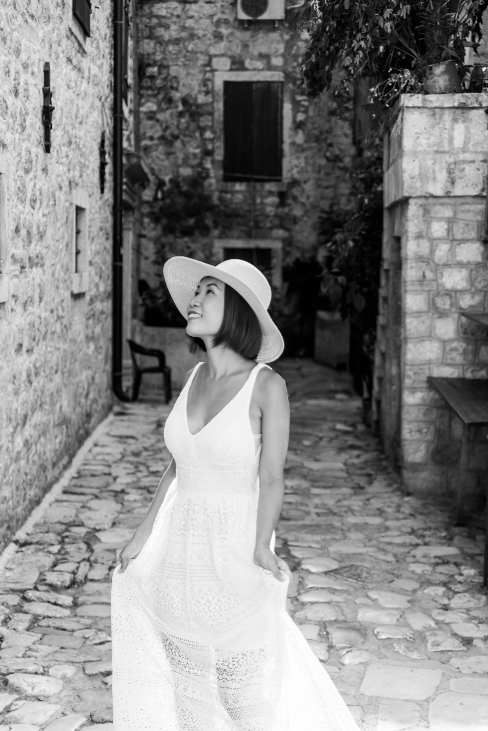 The groom is an Australian, a bride from Singapore, but they decided to do a wedding photo session in incredible Montenegro.