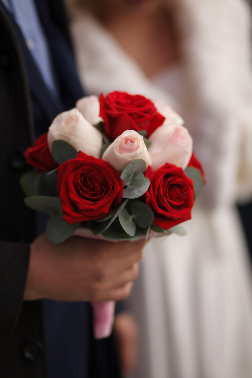 #свадьба #фотопрогулка #невеста #подготовкаксвадьбе #lovestory #жених #загс #свадьбавегас #сьемкавзагсе #роспись #кольца #молодожены #свадебныефото #фотографнасвадьбу #свадебныйдекор #бракосочетание 