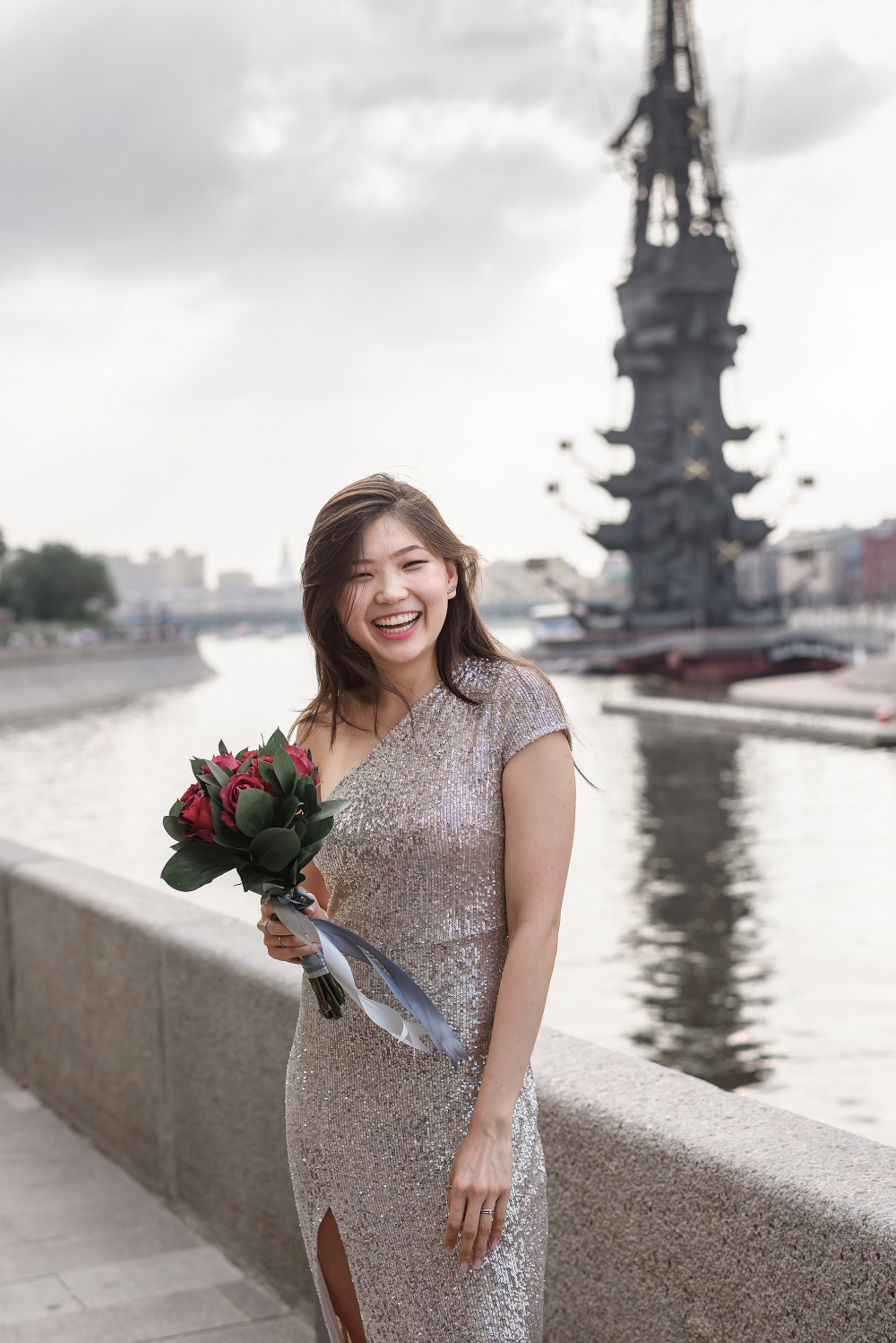 Девичник. Одинаковые платья подружек невесты.