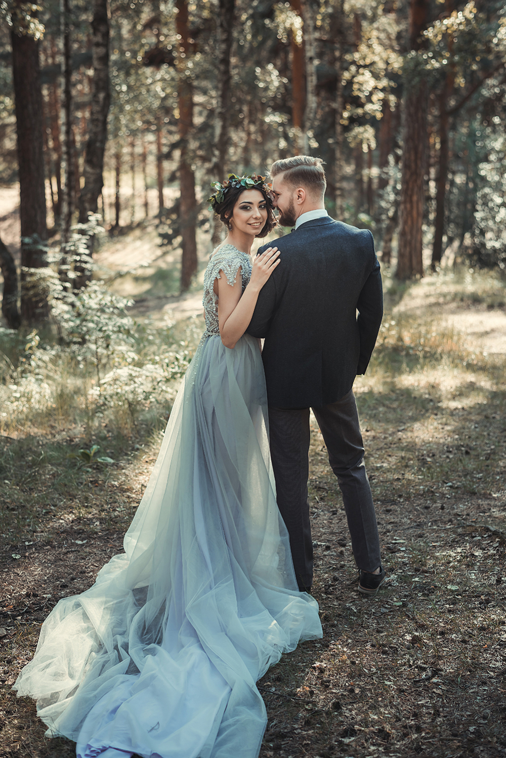 Свадьба в лесу