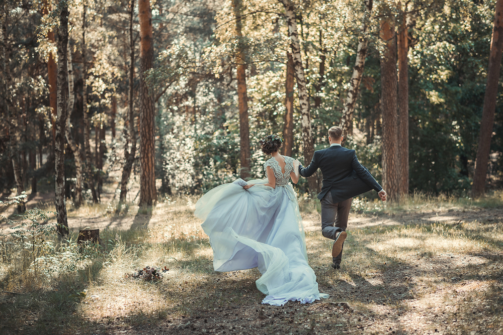 Свадьба в лесу