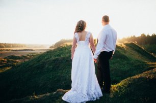 Фотосессия на закате у карьера